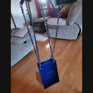 CHANEl patent phone holder bag